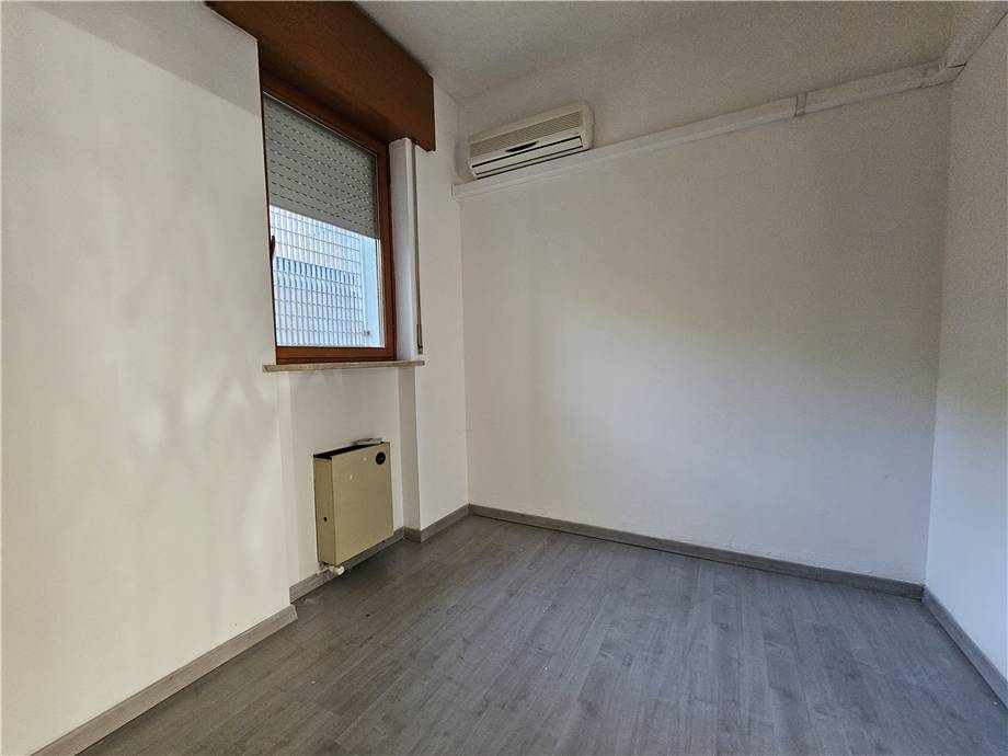 Vendita Commerciale Belluno Via Feltre #447 n.2