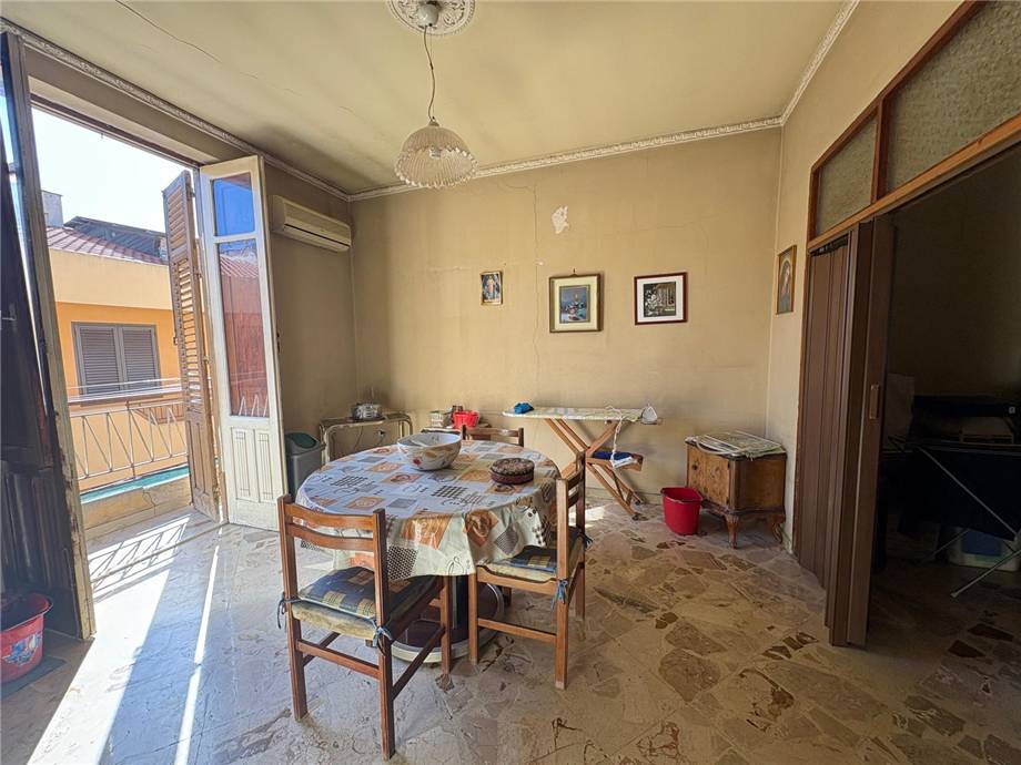 Venta Edificio/Palacio Casteldaccia Svincolo autostradale #CA542 n.4