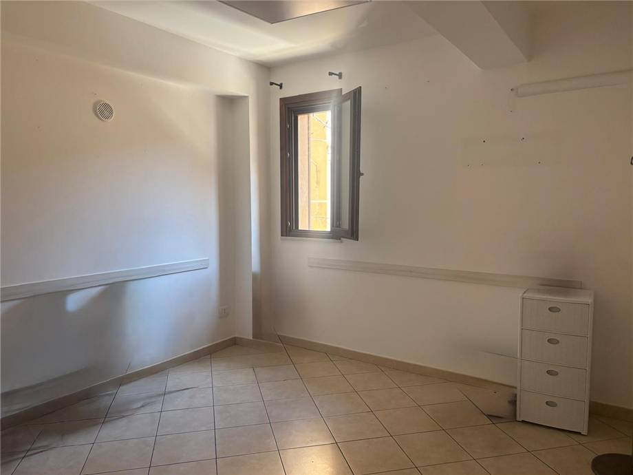 Venta Oficina de representación Casteldaccia Via Lungarini #CA598 n.3