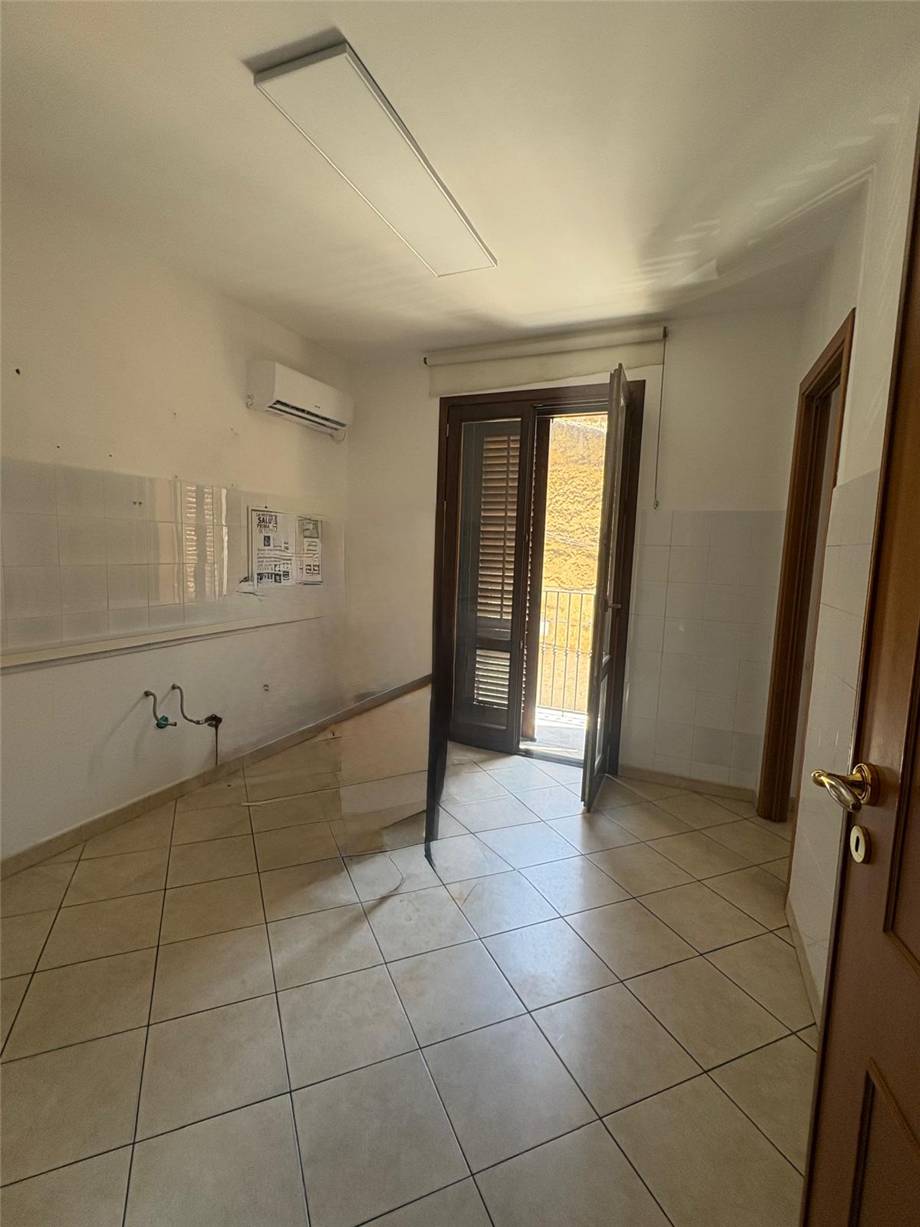 Venta Oficina de representación Casteldaccia Via Lungarini #CA598 n.4