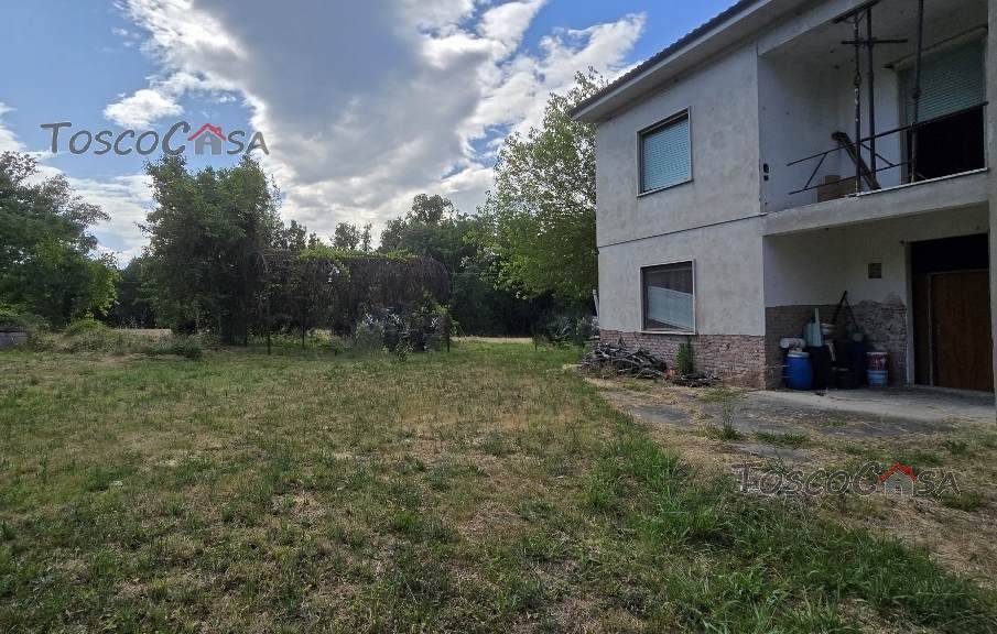 Porción de casa bifamiliar Castelfranco di Sotto #1004