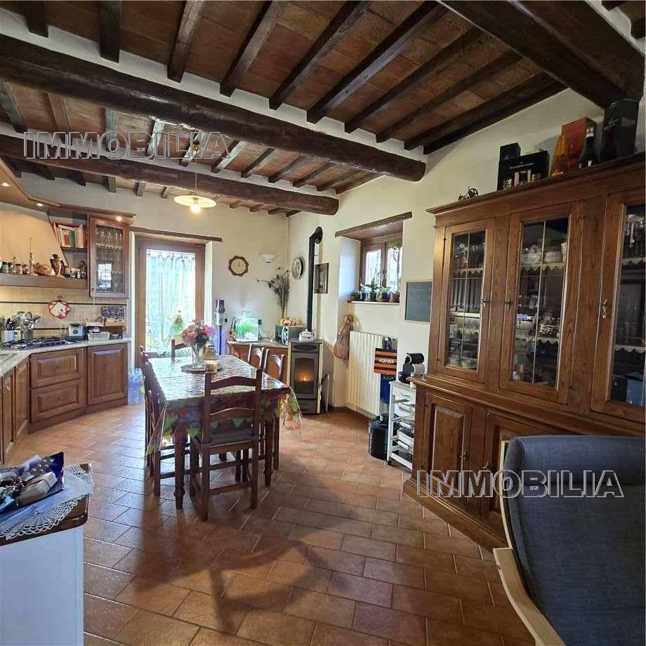 Venta Casa trifamiliar Monterchi  #617 n.3