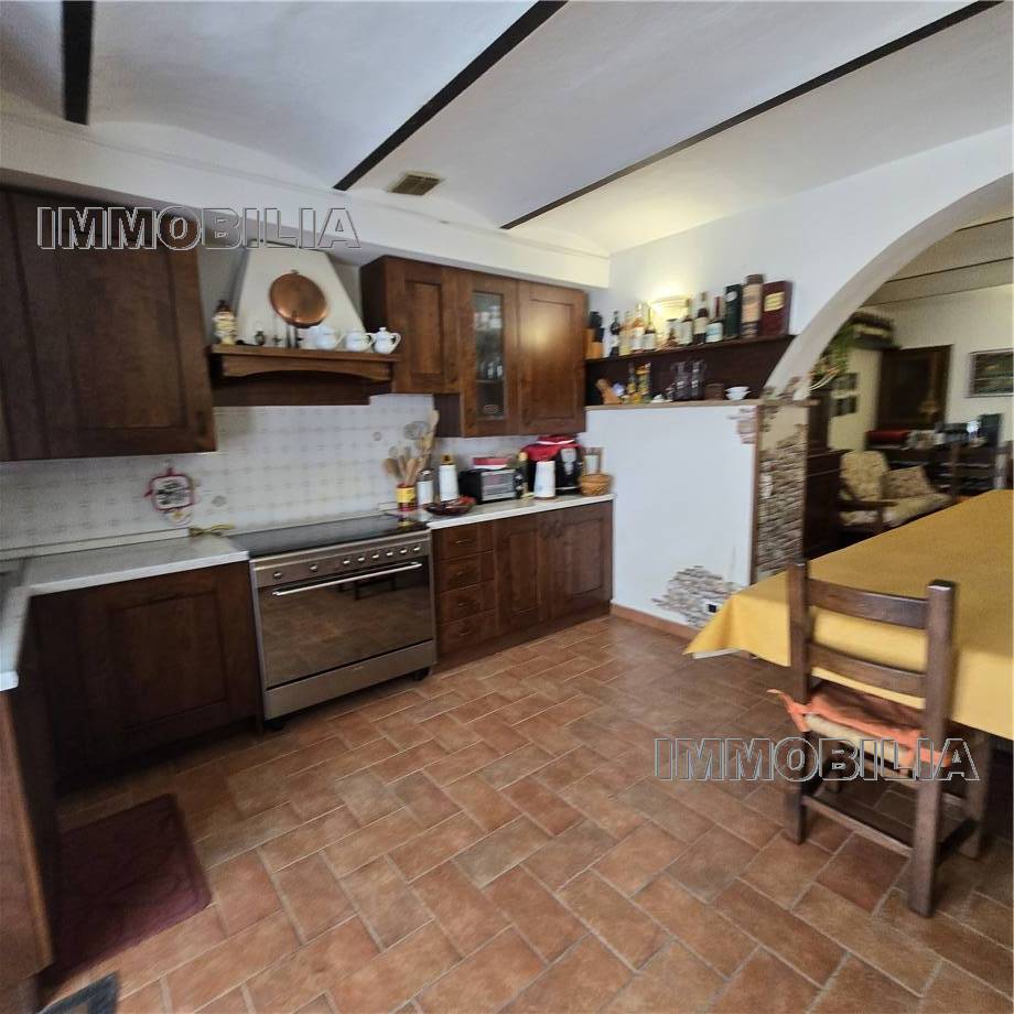 Venta Casa trifamiliar Monterchi  #617 n.9