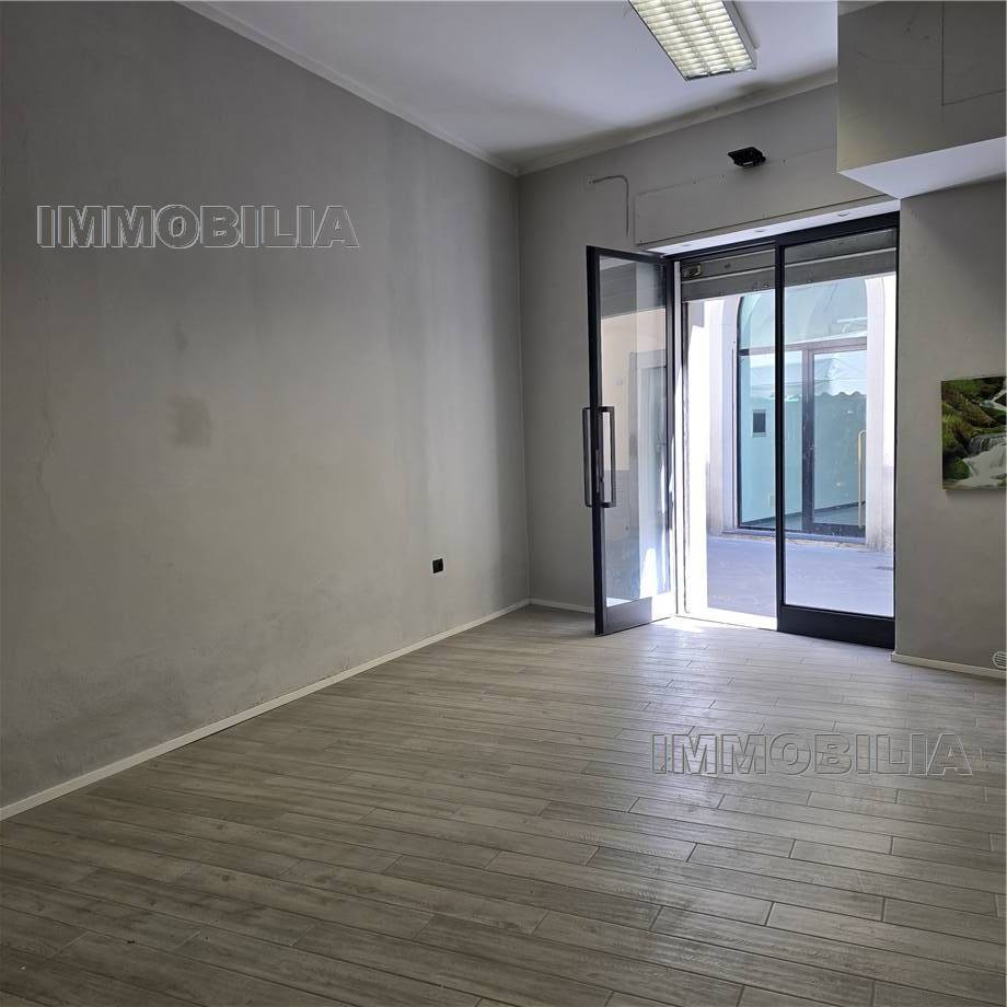 Vendita Negozio Sansepolcro  #626 n.4