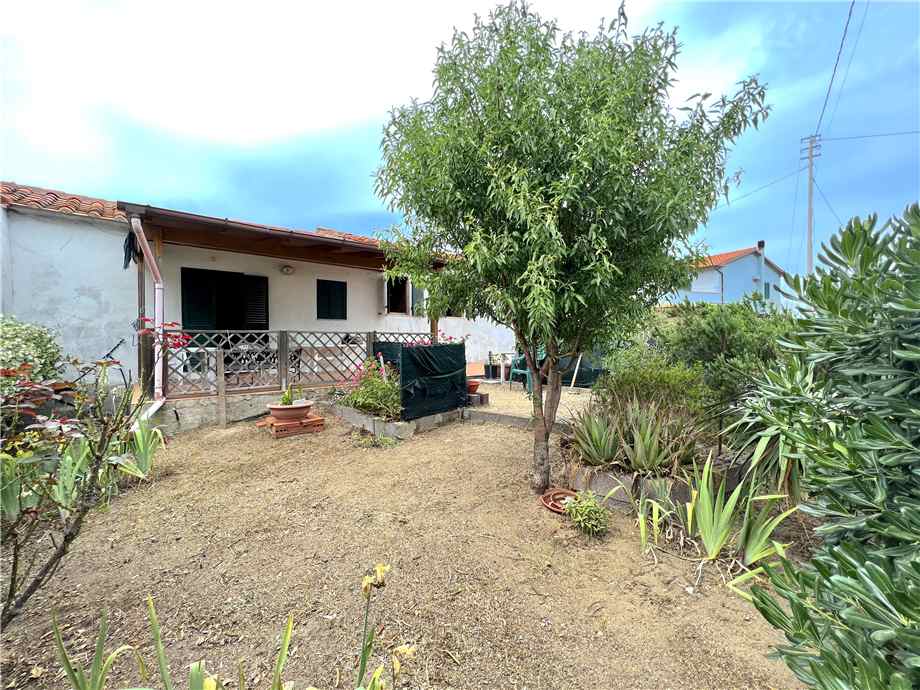 Venta Porción de casa bifamiliar Marciana #4892 n.2