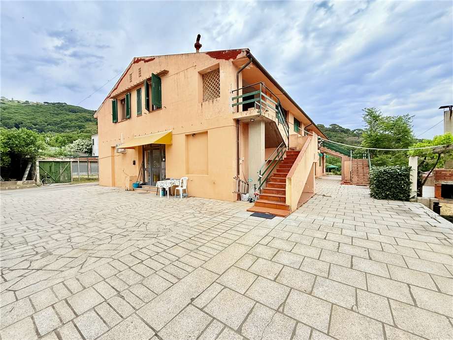 Casa cuatrifamiliar Campo nell'Elba 5203