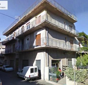 Piso Biancavilla 128