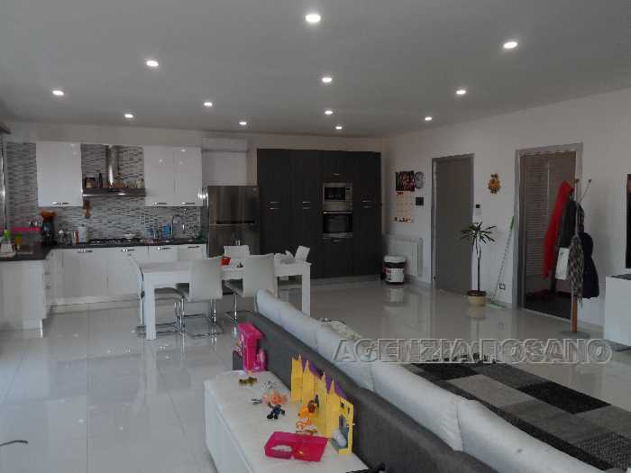 Vendita Appartamento Adrano  #2161 n.2