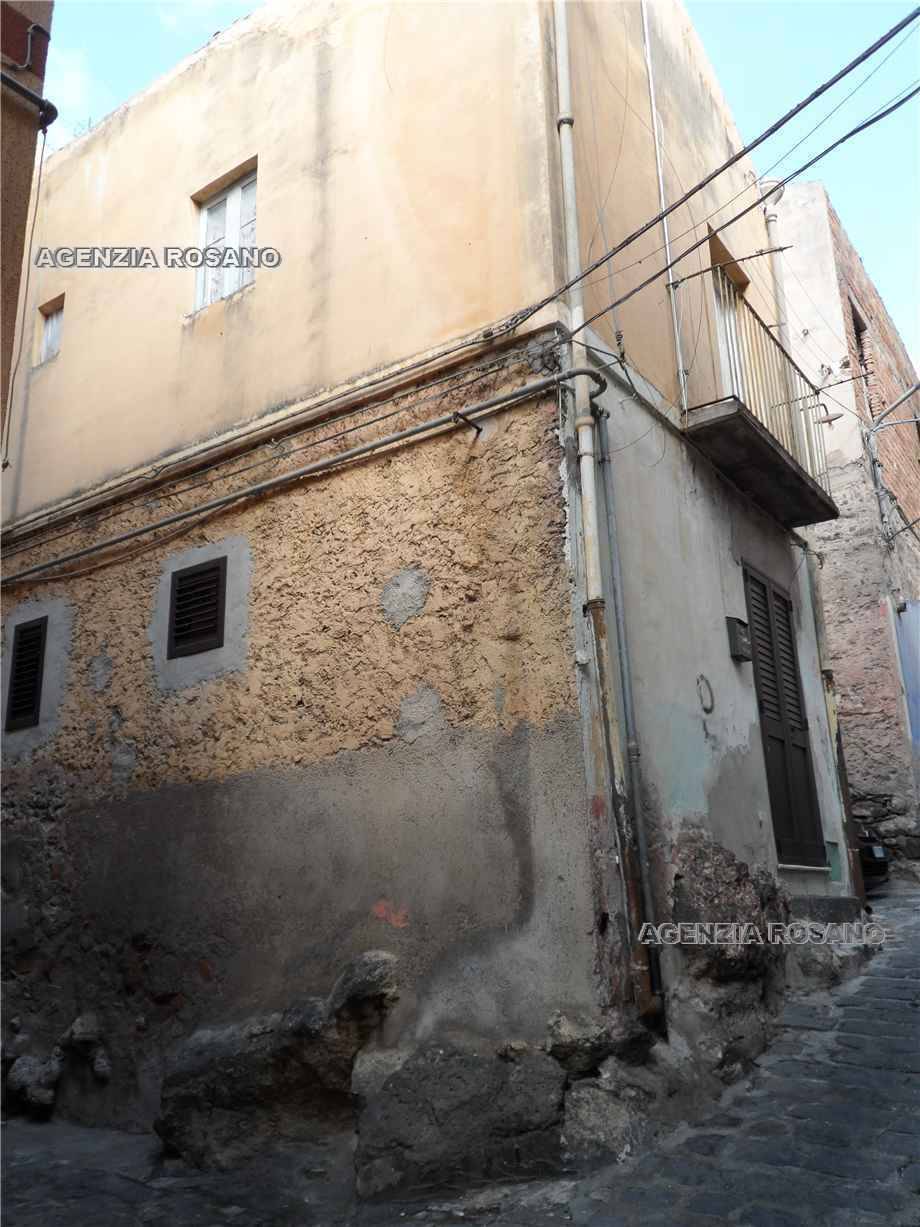 Venta Villa/Casa independiente Biancavilla  #2254 n.2