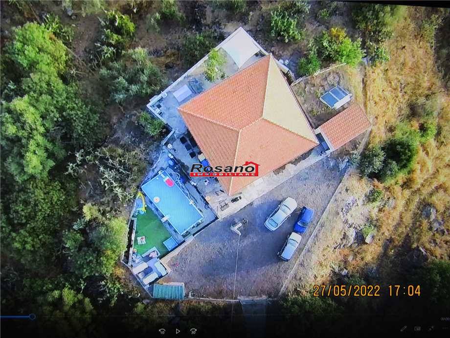 Detached house Adrano #2413
