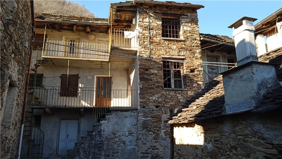 For sale Country house San Bernardino Verbano Rovegro #VB130AI n.1