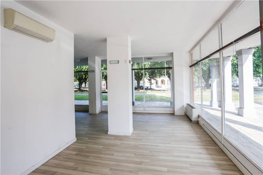 Vendita Commerciale Brescia  #BS3 n.6
