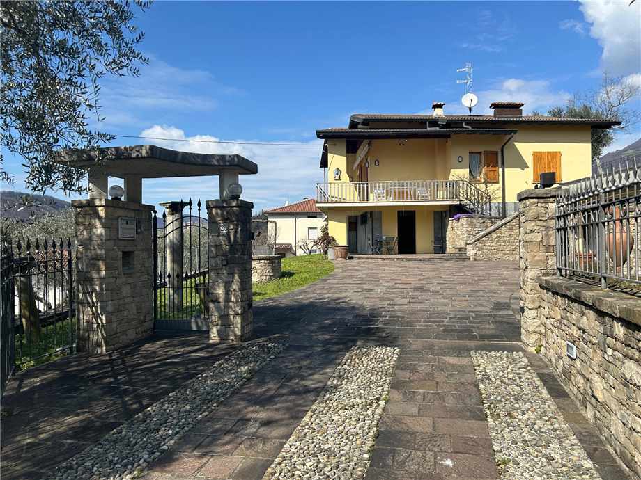Villa/Casa singola Viadanica #VIA13