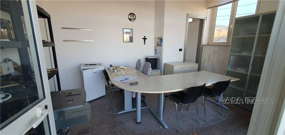 Affitto Capannone Perano  #LL 49 n.17