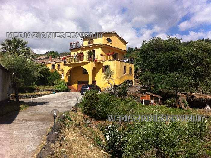 Granja Mascali 77