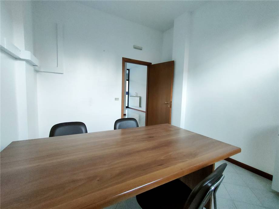 To rent Office Pontenure  #MIC210 n.13