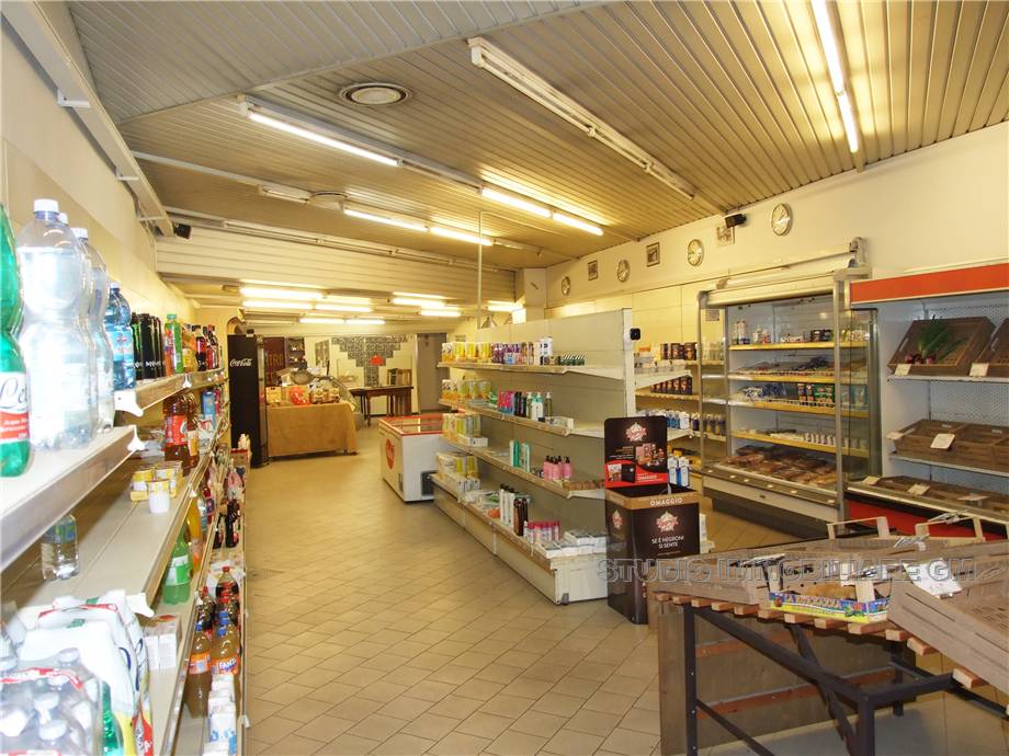 For sale Other commercials Pistoia Pistoia totale #2023 n.4