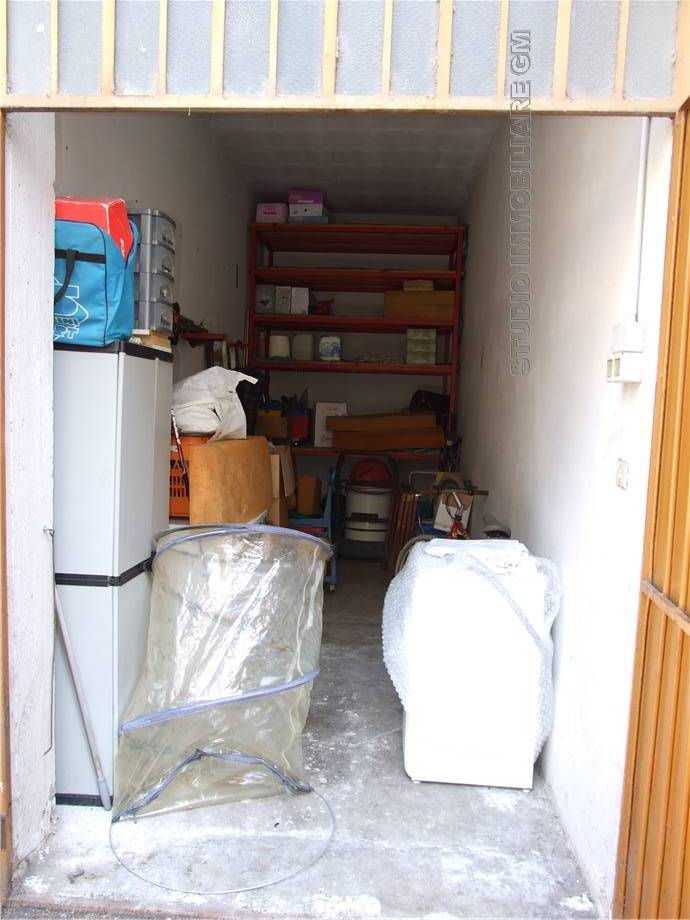 Garage Prato #2028