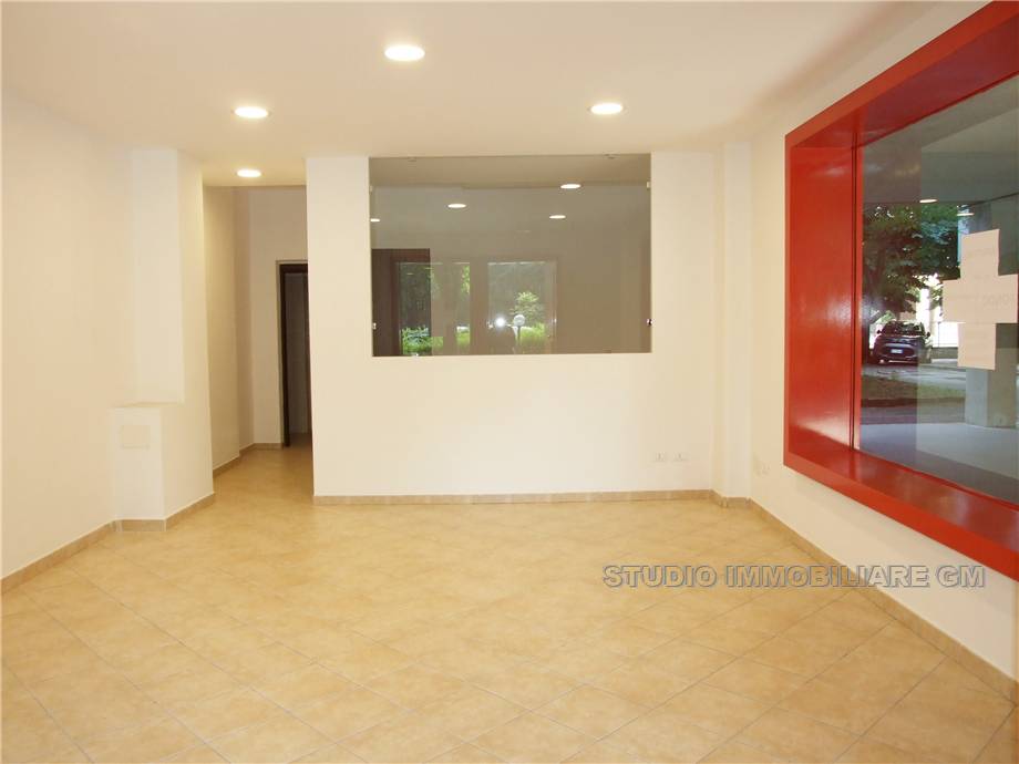 To rent Commercial property Prato Repubblica #1159 n.2