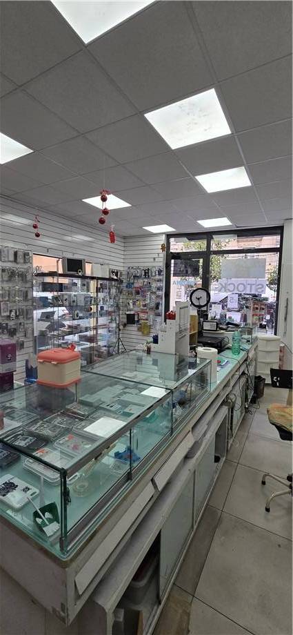 For sale Phone store Modena Centro Storico #1645 n.3