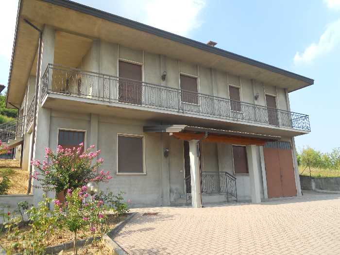 Casa bifamiliar Castana #Ccas584