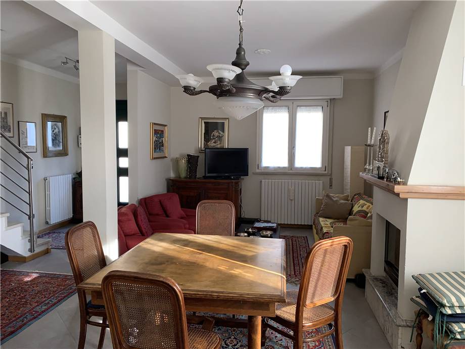 Vendita Villa/Casa singola Rea  #RE623 n.4