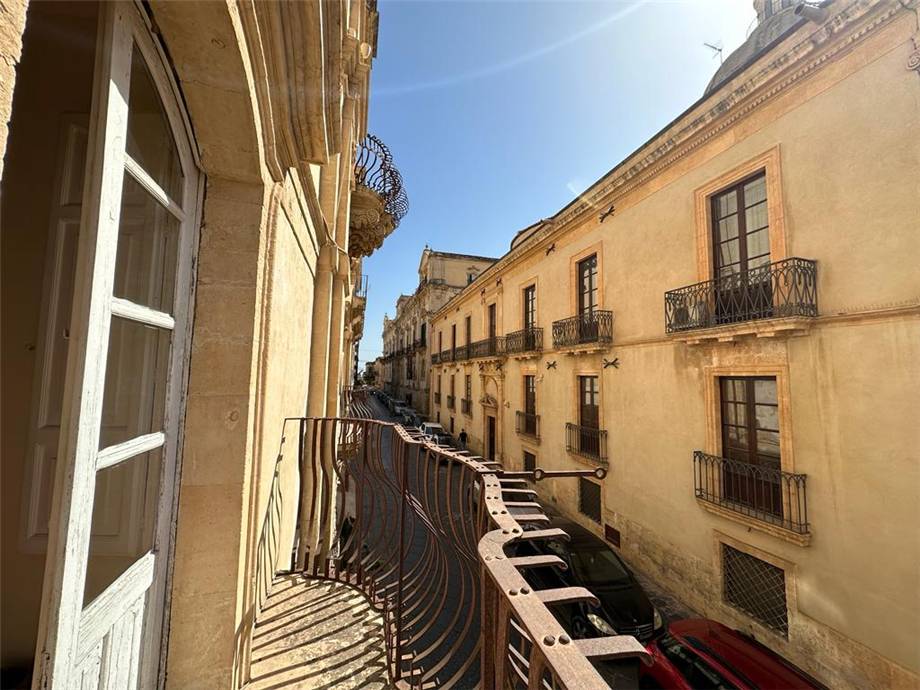 For sale Flat Noto  #302A n.11