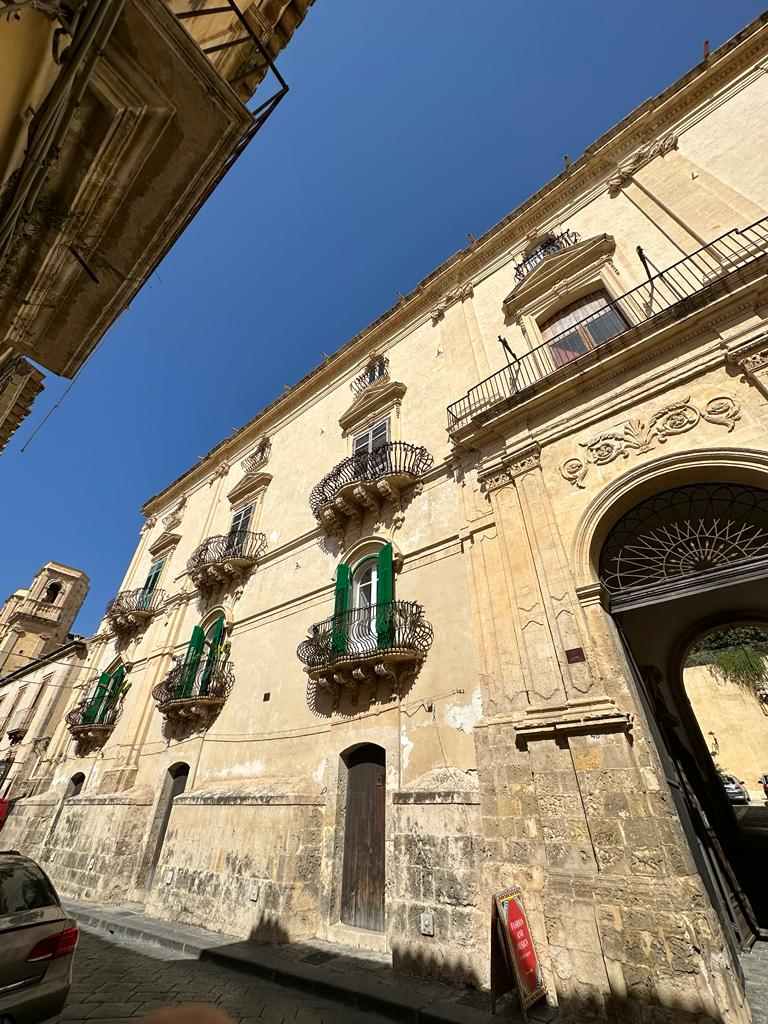 For sale Flat Noto  #302A n.3