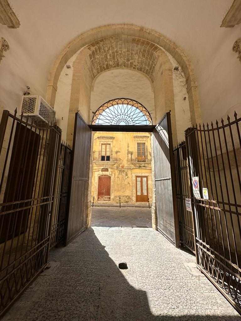 For sale Flat Noto  #302A n.5