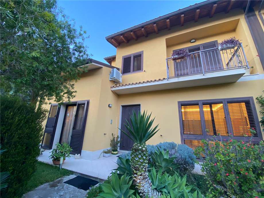 Single-family Villa Canicattini Bagni #11V