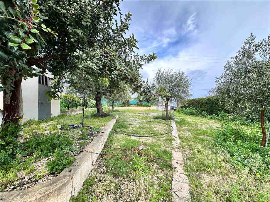 Vente Entrepôt Rosolini #38LC n.11