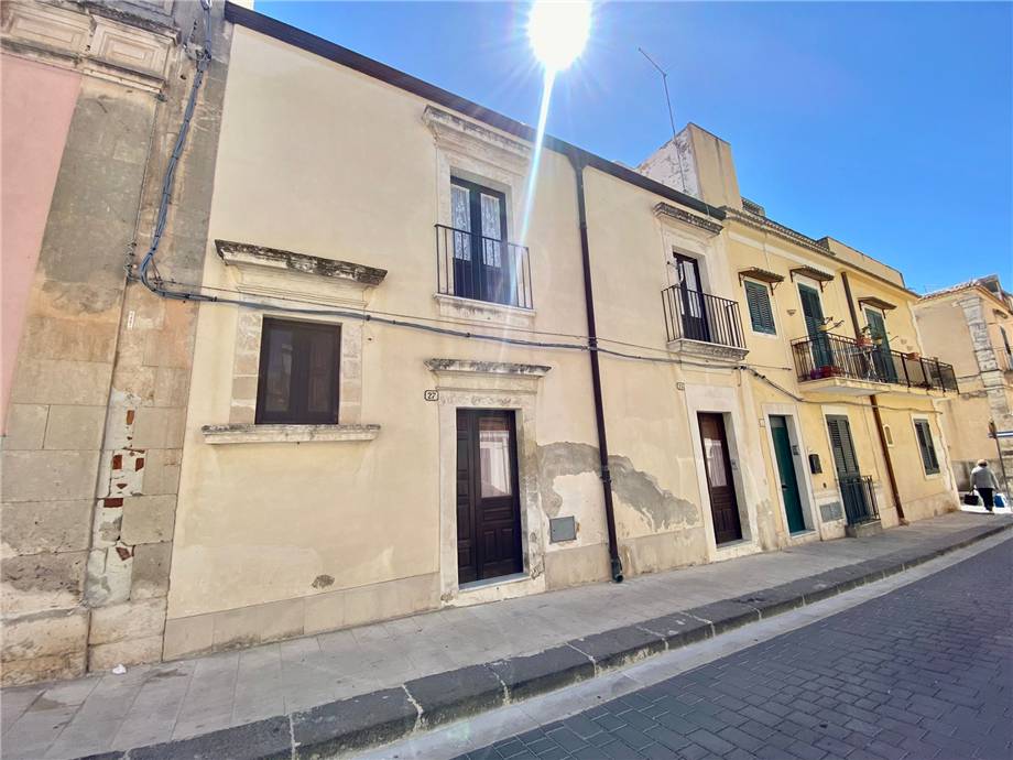 Casa unifamiliar Noto #79C