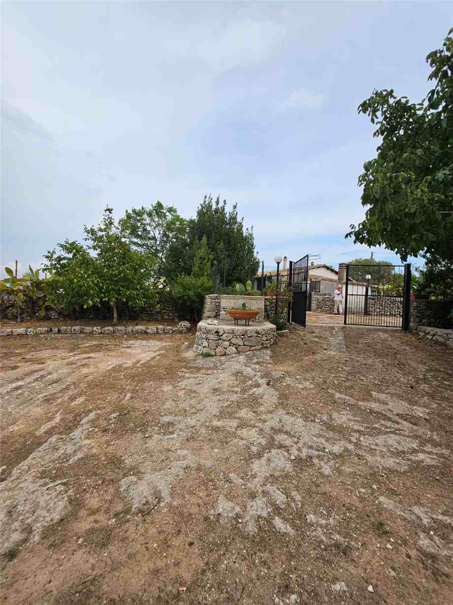 To rent Single-family Villa Noto TESTA DELL'ACQUA #28VF n.2