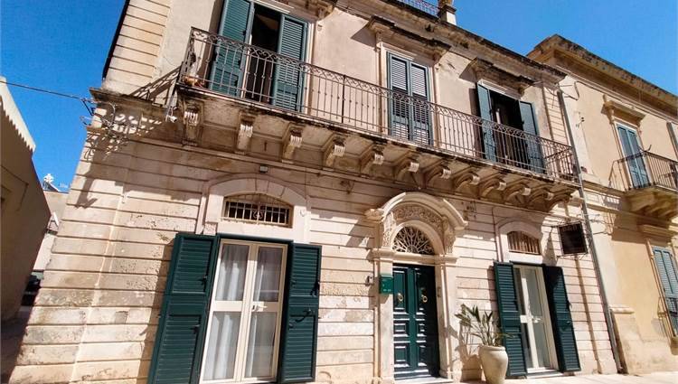 Casa unifamiliar Noto #V000123
