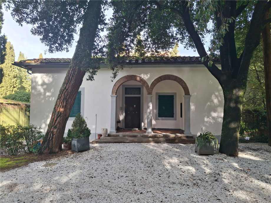 Villa/Casa singola Scandicci #B0017