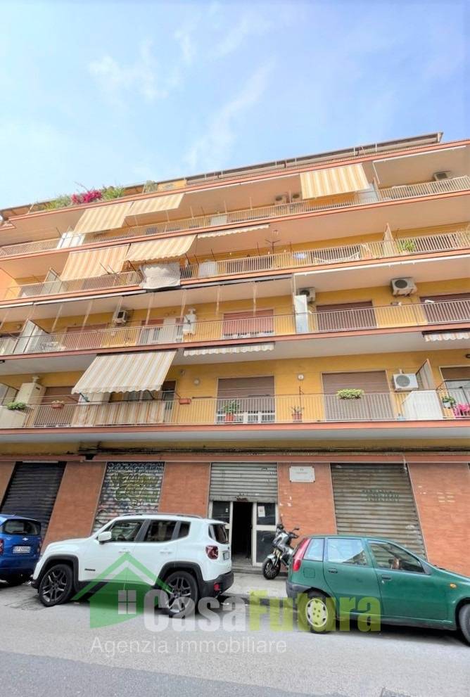Venta Local comercial Napoli Secondigliano #ARE6 n.1