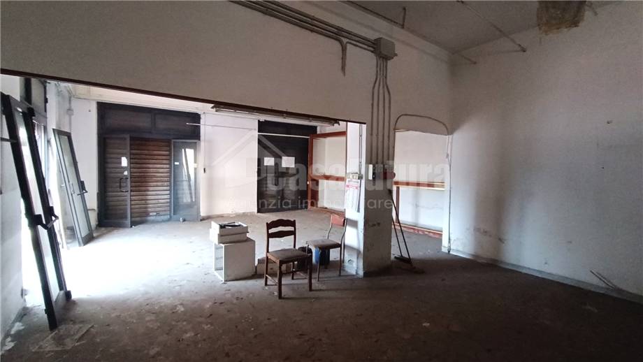 Venta Local comercial Napoli Secondigliano #ARE6 n.2