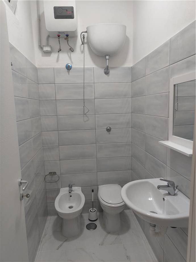 Alquiler Local comercial Napoli  #485 n.2