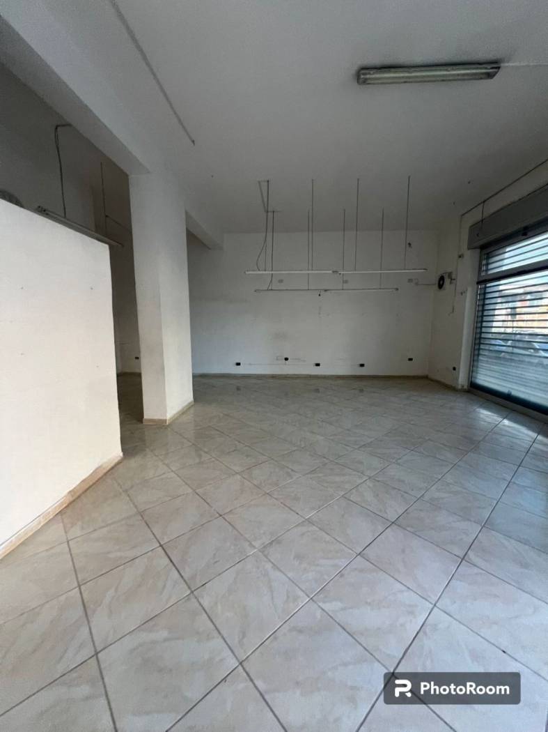 Venta Local comercial Casavatore  #497 n.4