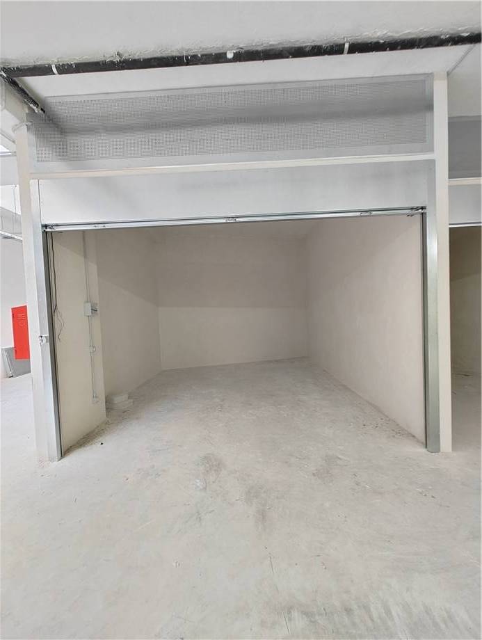 Venta Garaje/aparcamiento Napoli Parco Kennedy #526 n.3