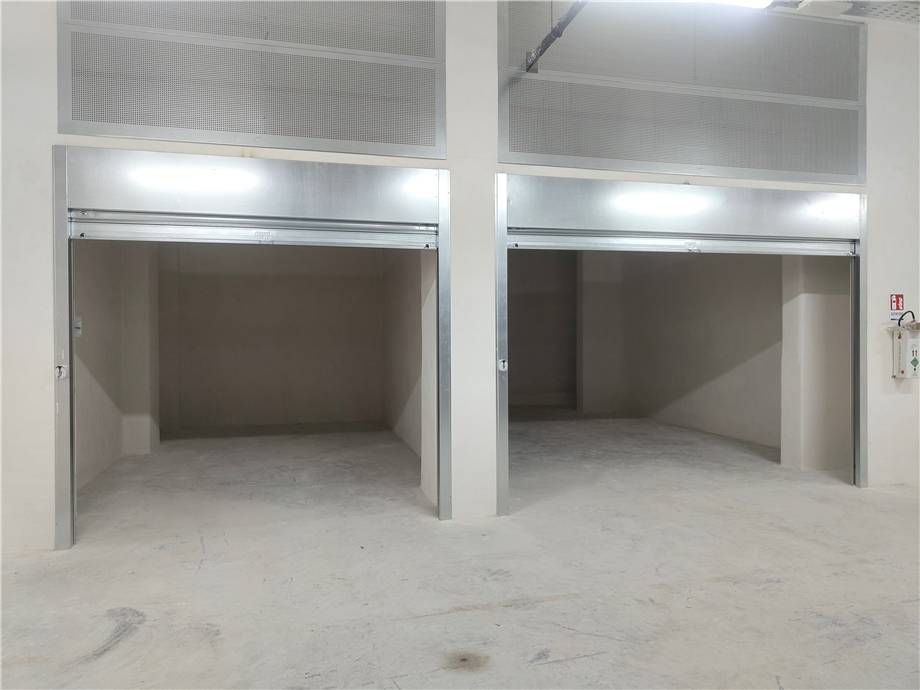 Venta Garaje/aparcamiento Napoli Parco Kennedy #526 n.5