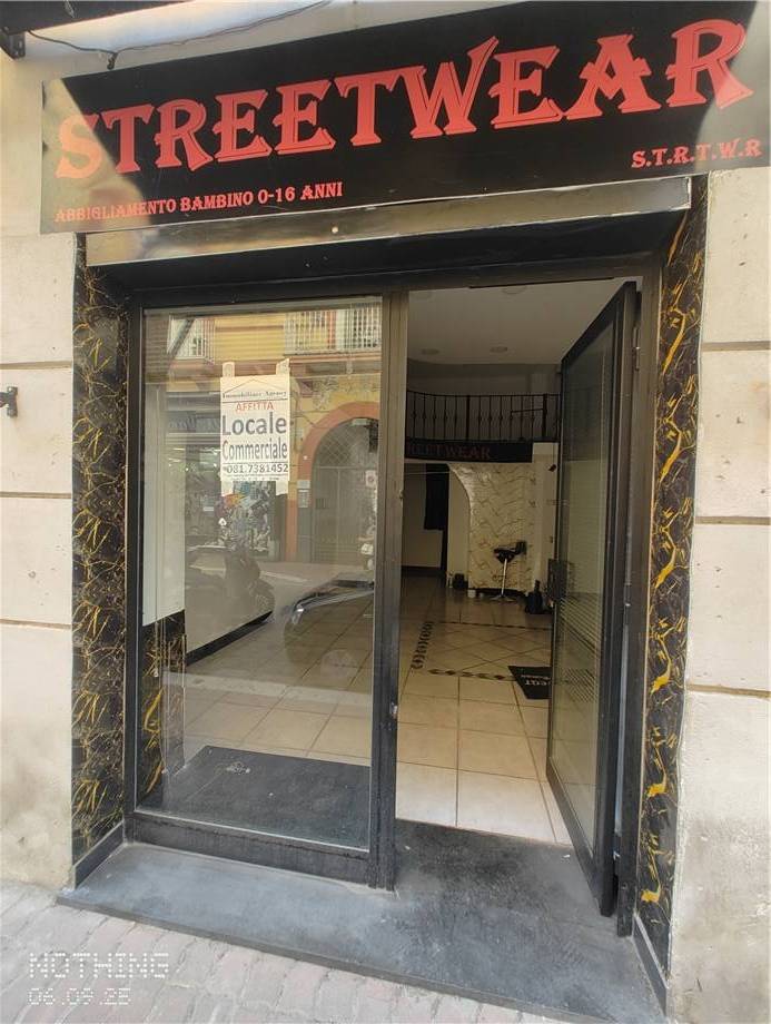 Alquiler Local comercial Napoli #536 n.1