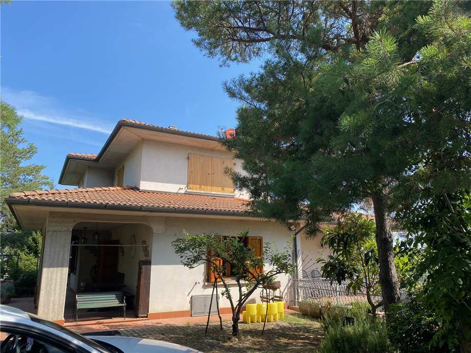 Villa trifamiliar Monterenzio 378