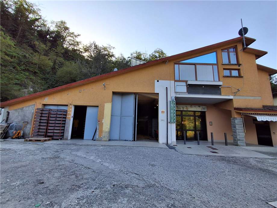 Venta Local comercial Monterenzio La Rocca #474 n.1