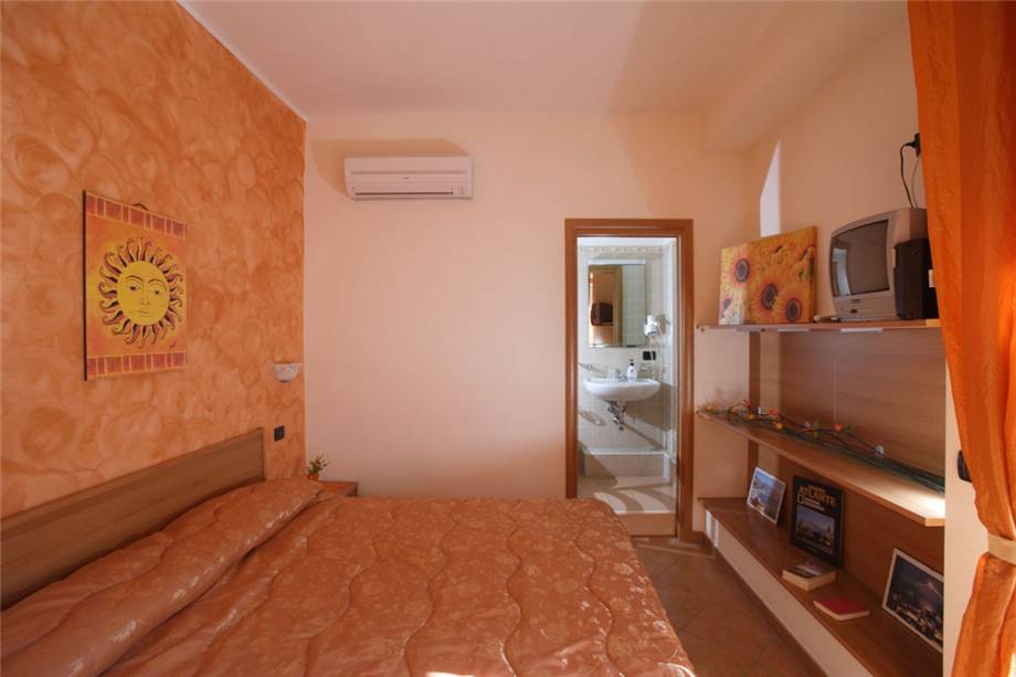 Vendita Albergo/Residence Taormina Corso Umberto I #77 n.4