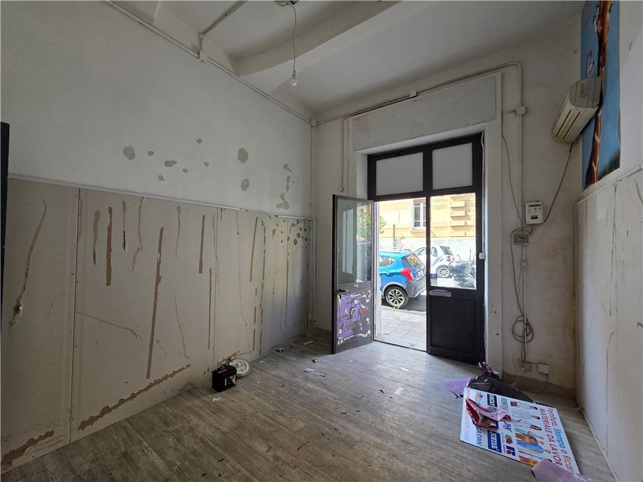 Affitto Commerciale Messina Via Maddalena, 106 #ME100 n.10