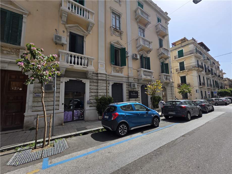Affitto Commerciale Messina Via Maddalena, 106 #ME100 n.12