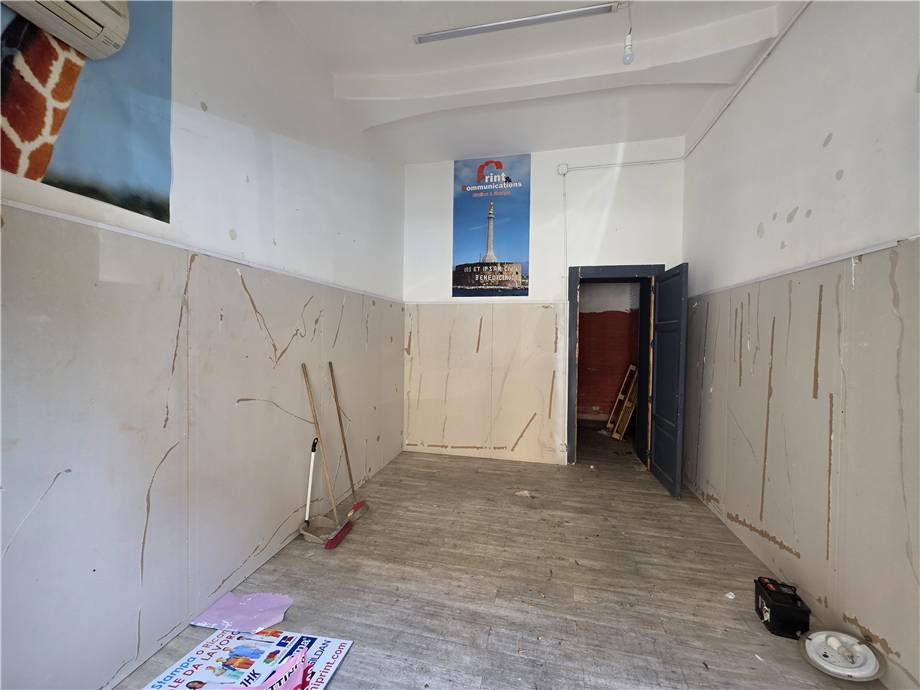 Affitto Commerciale Messina Via Maddalena, 106 #ME100 n.3