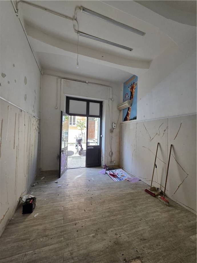 Affitto Commerciale Messina Via Maddalena, 106 #ME100 n.9