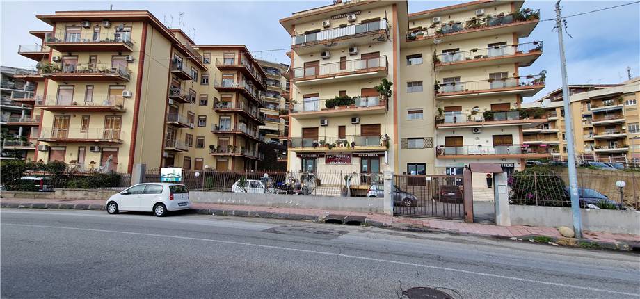 Affitto Commerciale Messina Panoramica dello Stretto #ME104 n.1
